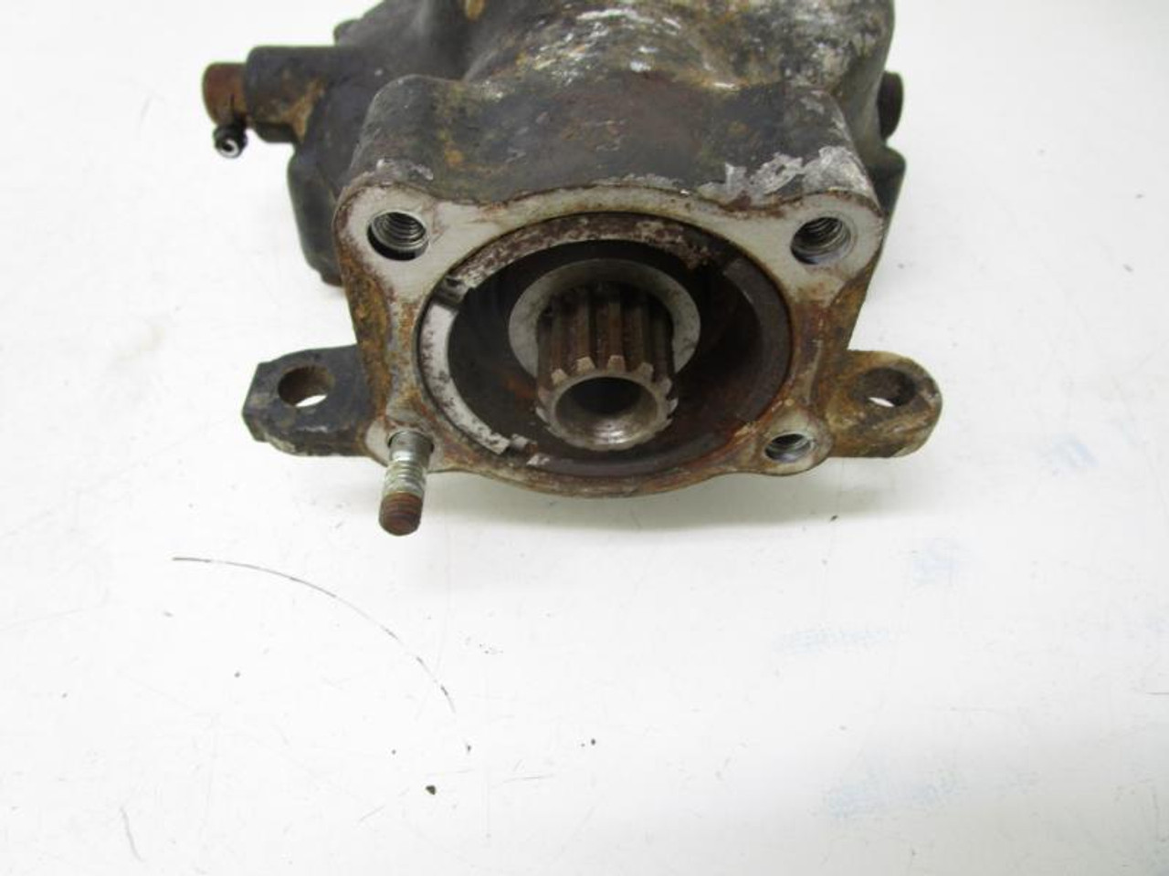 84 Yamaha YTM 225 DX Tri Moto Rear Differential Diff 29U
